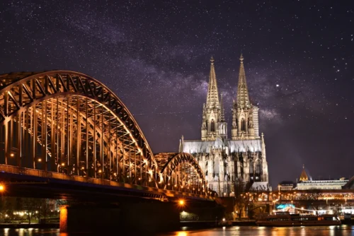 The Cologne Cathedral at night